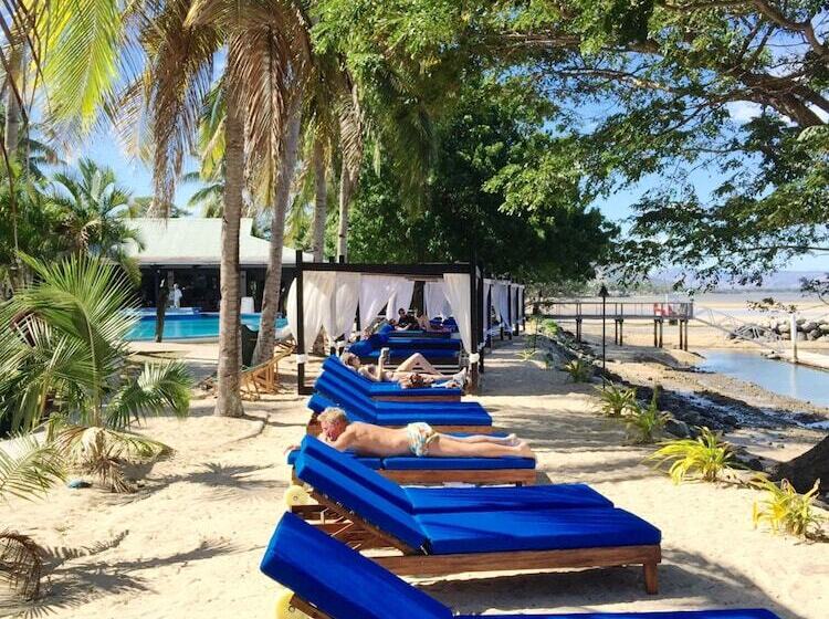 Otel Anchorage Beach Resort