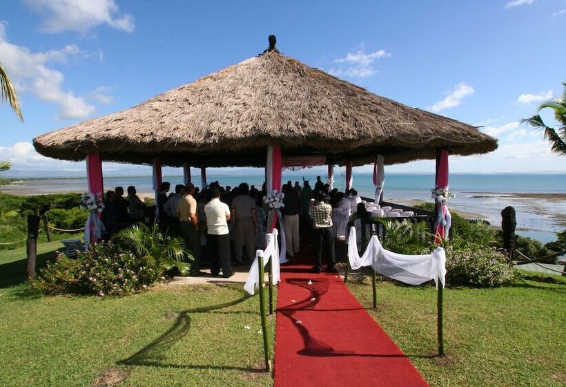 Otel Anchorage Beach Resort