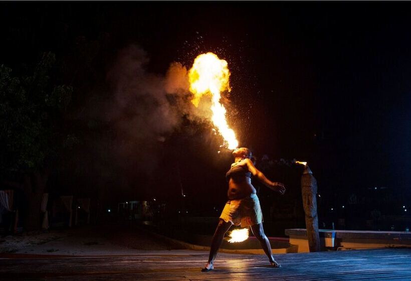 Otel Anchorage Beach Resort