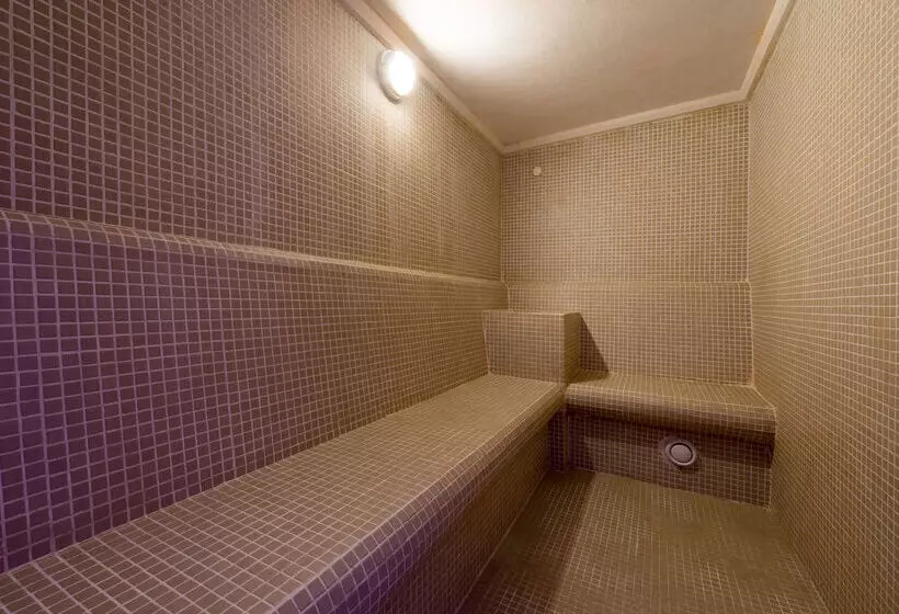 Отель Barcelona Condal Mar Affiliated By Meliá