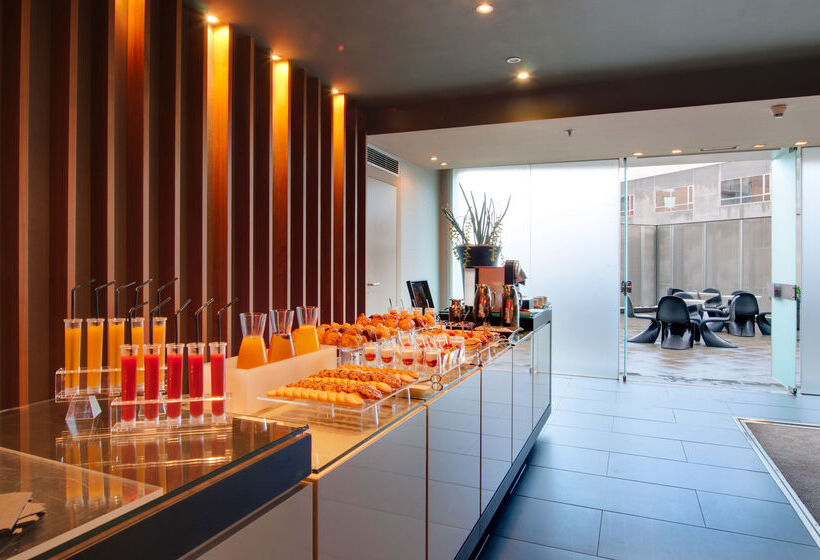 Отель Barcelona Condal Mar Affiliated By Meliá