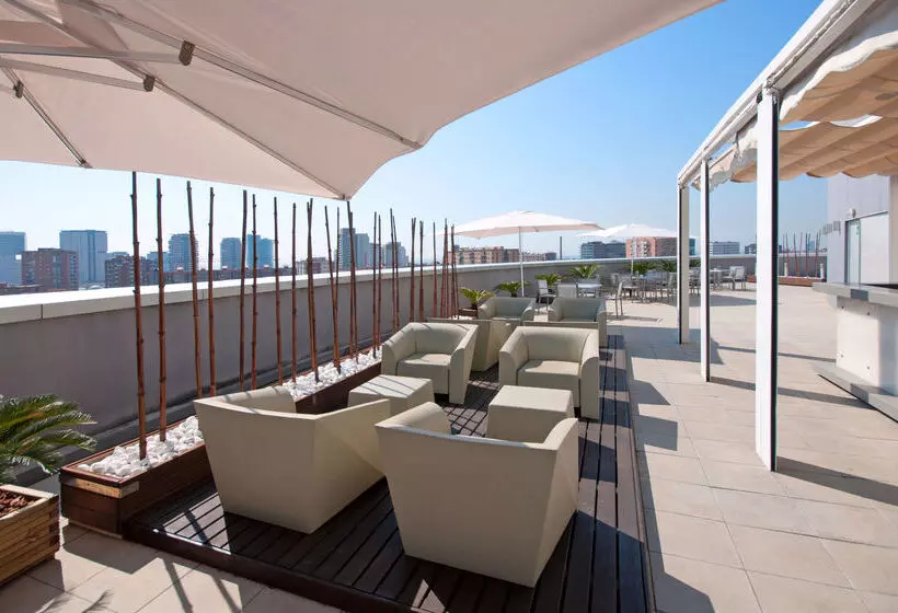 Отель Barcelona Condal Mar Affiliated By Meliá