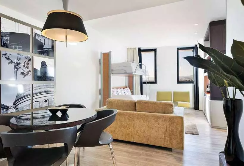 Отель Barcelona Condal Mar Affiliated By Meliá