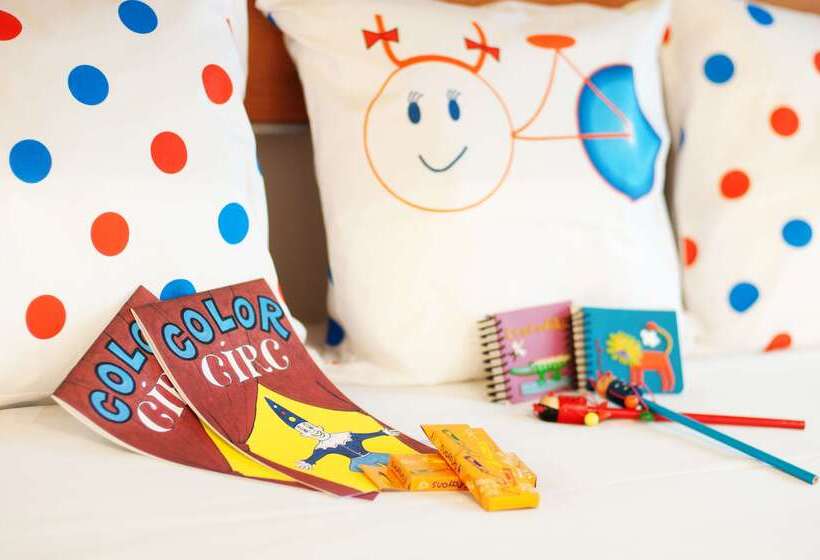 Отель Barcelona Condal Mar Affiliated By Meliá