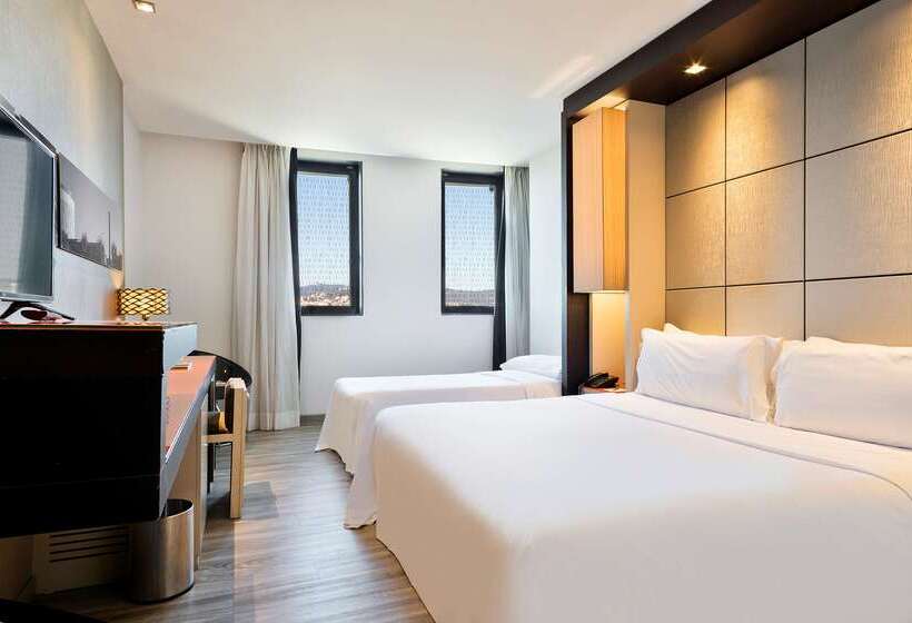 Отель Barcelona Condal Mar Affiliated By Meliá