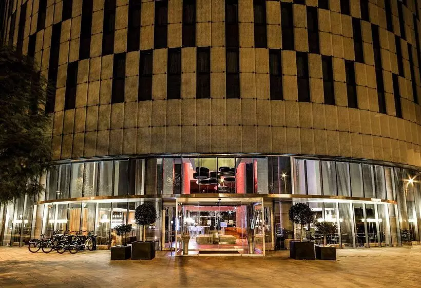 Отель Barcelona Condal Mar Affiliated By Meliá