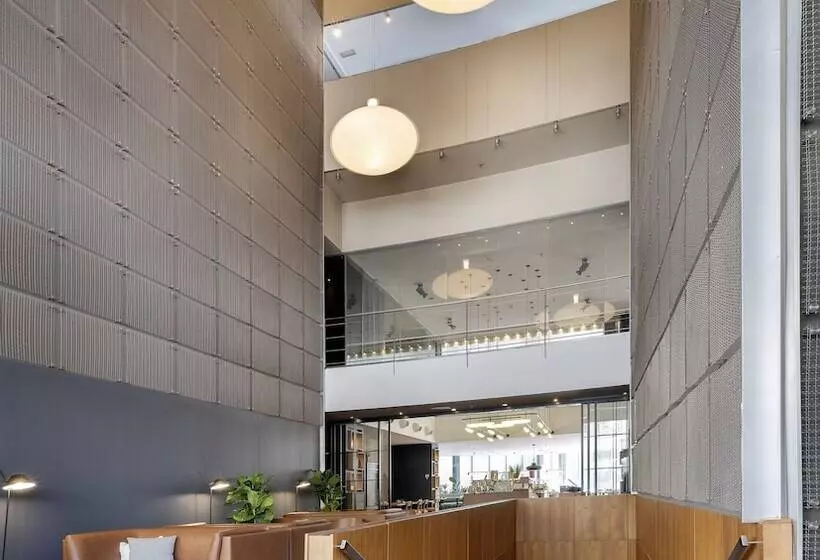 Отель Barcelona Condal Mar Affiliated By Meliá