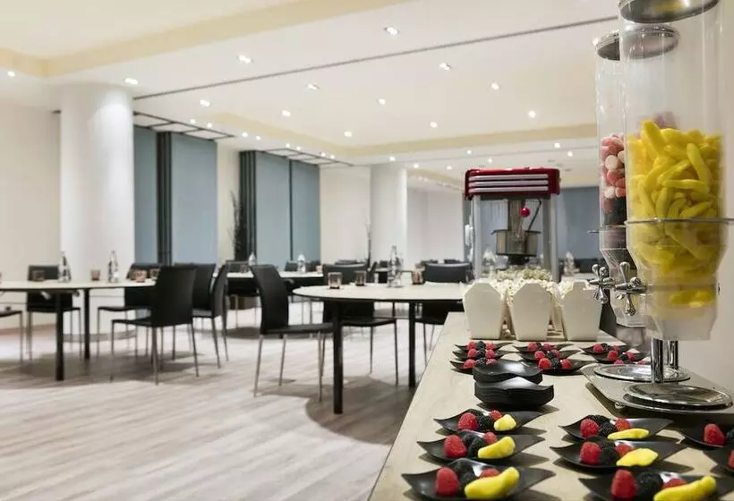 Отель Barcelona Condal Mar Affiliated By Meliá