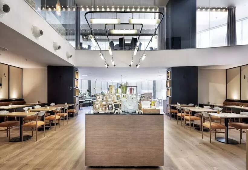 Отель Barcelona Condal Mar Affiliated By Meliá