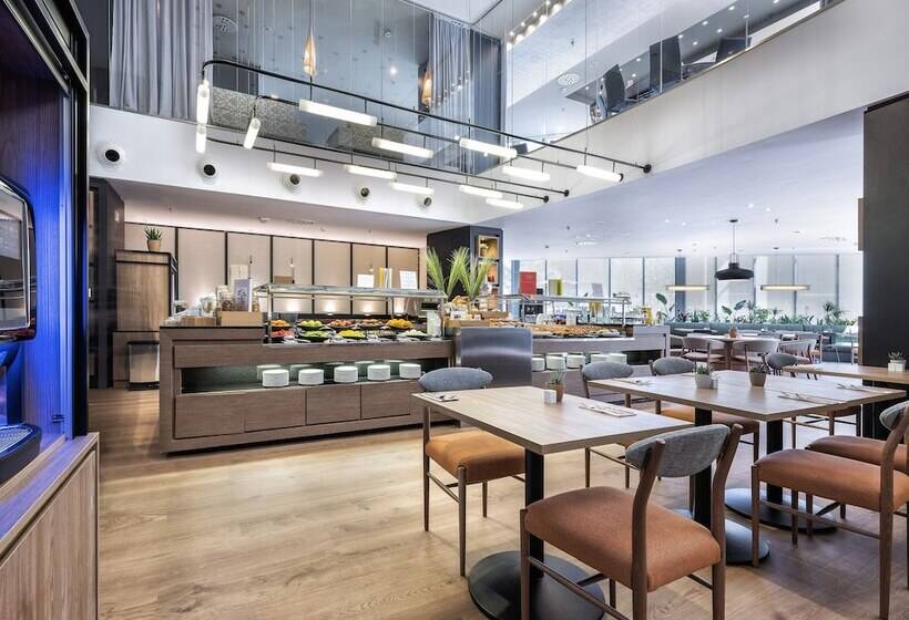 Отель Barcelona Condal Mar Affiliated By Meliá