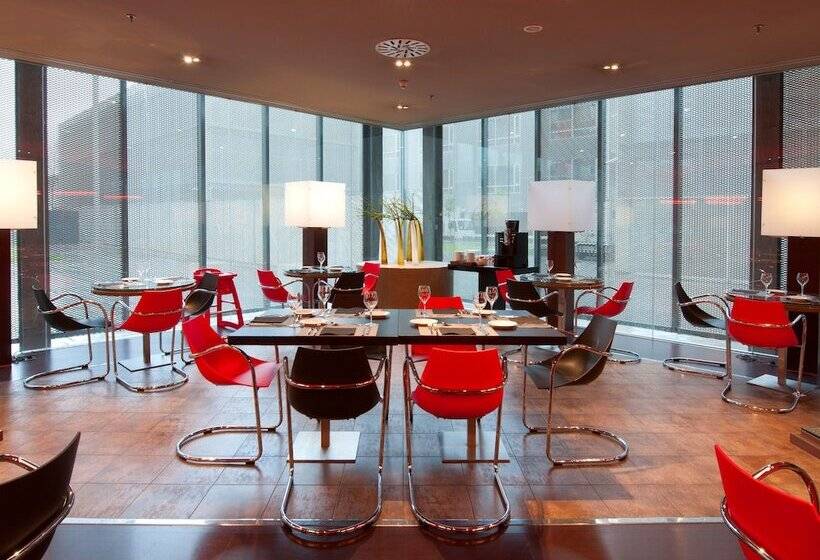 Отель Barcelona Condal Mar Affiliated By Meliá