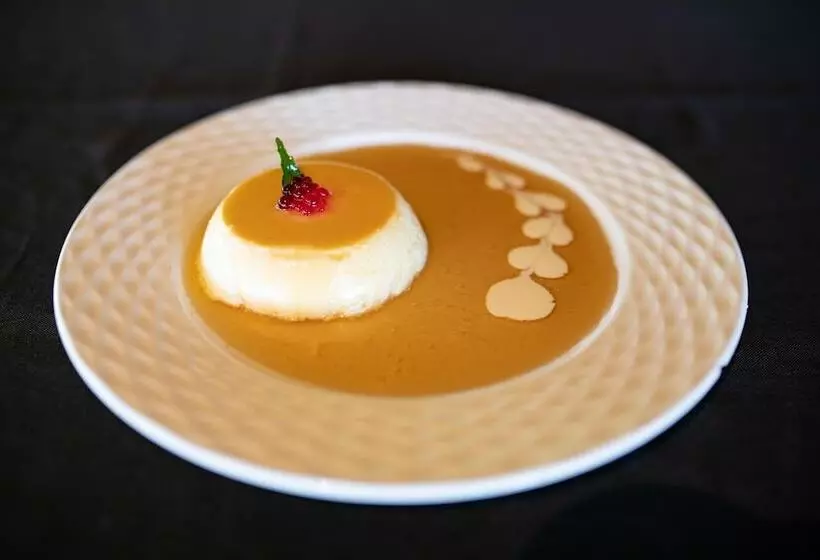 Hotel Crusoe's Retreat