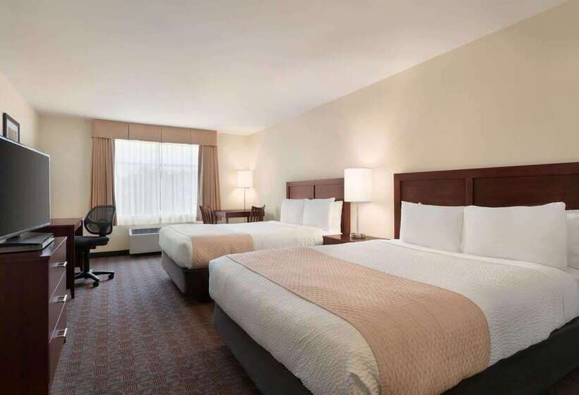 Hotel Days Inn By Wyndham Ottawa Airport
