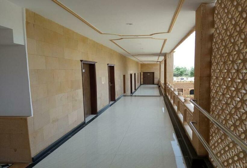 Отель Heritage Inn