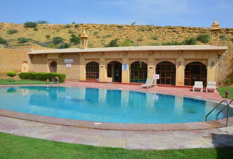 Отель Heritage Inn