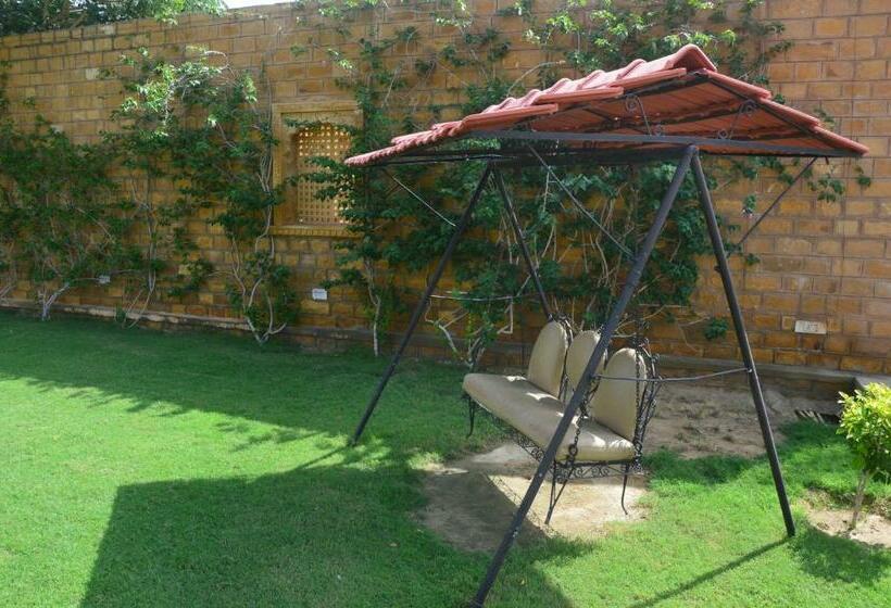 Отель Heritage Inn