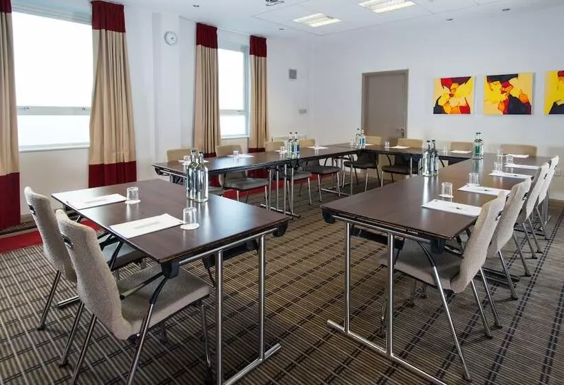 בית מלון כפרי Holiday Inn Express Leeds City Centre, An Ihg