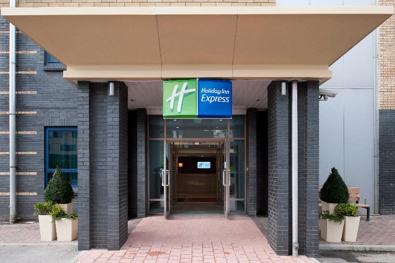 فندق Holiday Inn Express Leeds City Centre, An Ihg