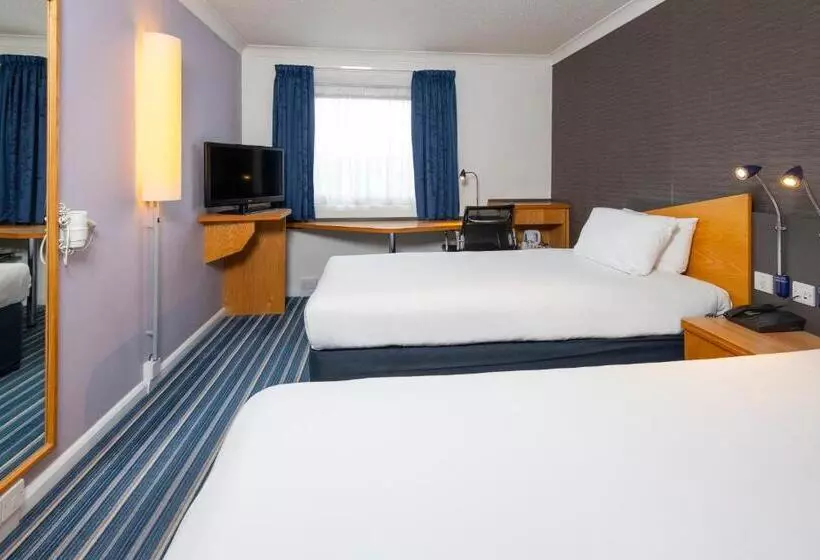 ホテル Holiday Inn Express Northampton South, An Ihg