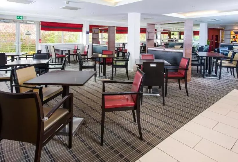 ホテル Holiday Inn Express Northampton South, An Ihg