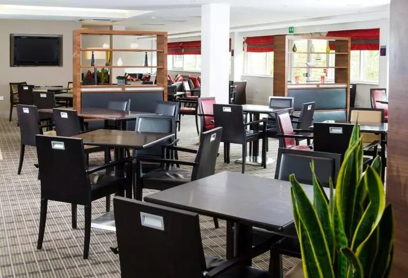 ホテル Holiday Inn Express Northampton South, An Ihg