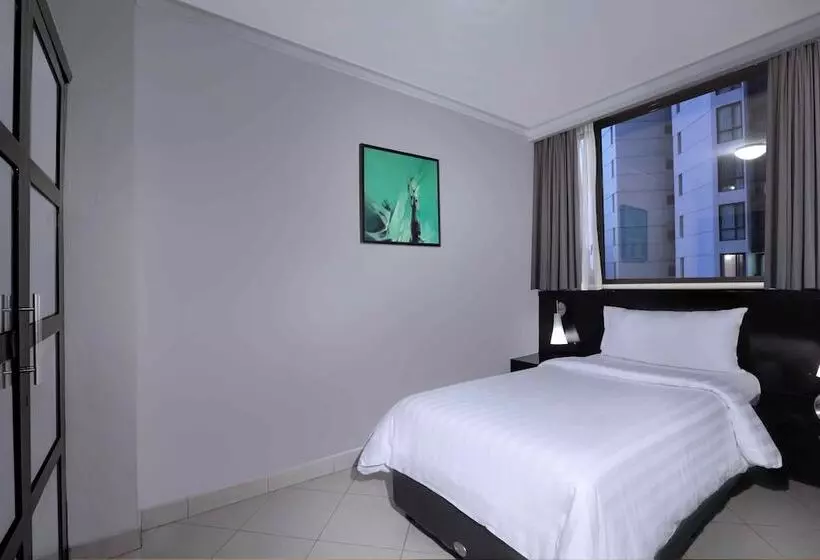 בית מלון כפרי Horison Ultima Suite & Residences Rasuna Jakarta