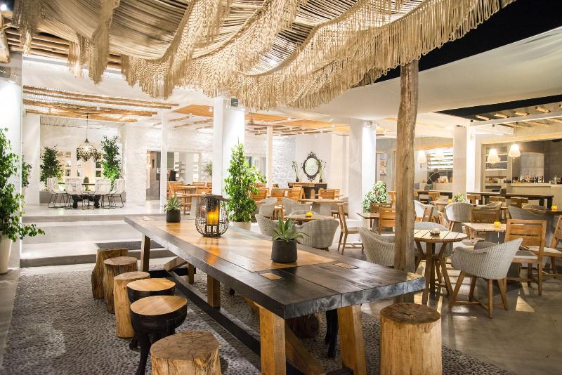 בית מלון כפרי Makris Beach