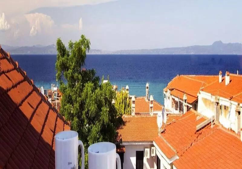 هتل Odysseas