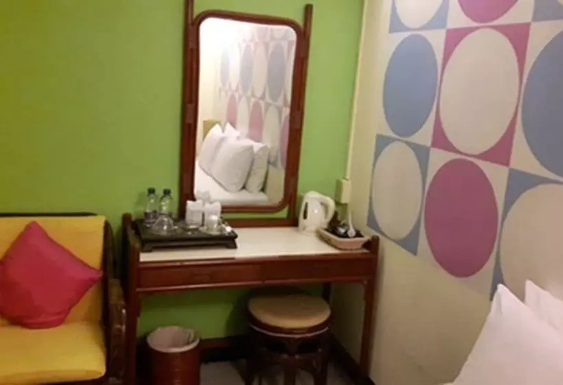 هتل Sawasdee Sukhumvit Inn