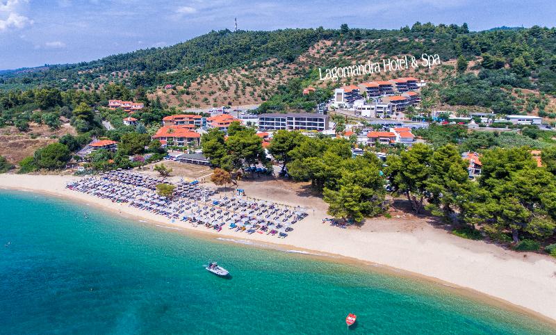Resort Lagomandra Beach