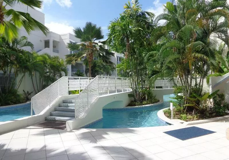 Отель Savannah Beach Club