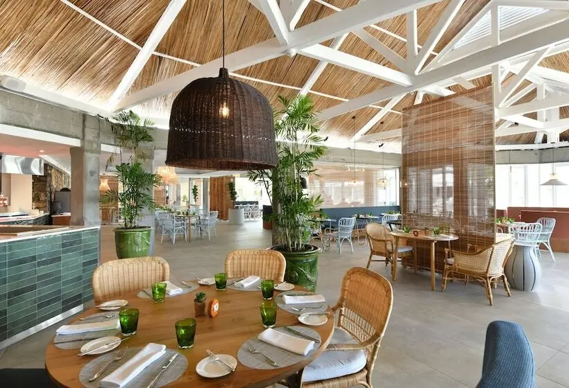 Veranda Grand Baie Hotel & Spa