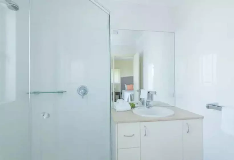 Hotelli Colonial Resort Noosa