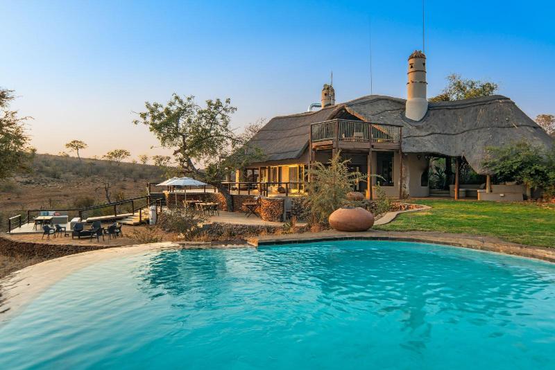 בית מלון כפרי The Royal Madikwe Luxury Safari Lodge