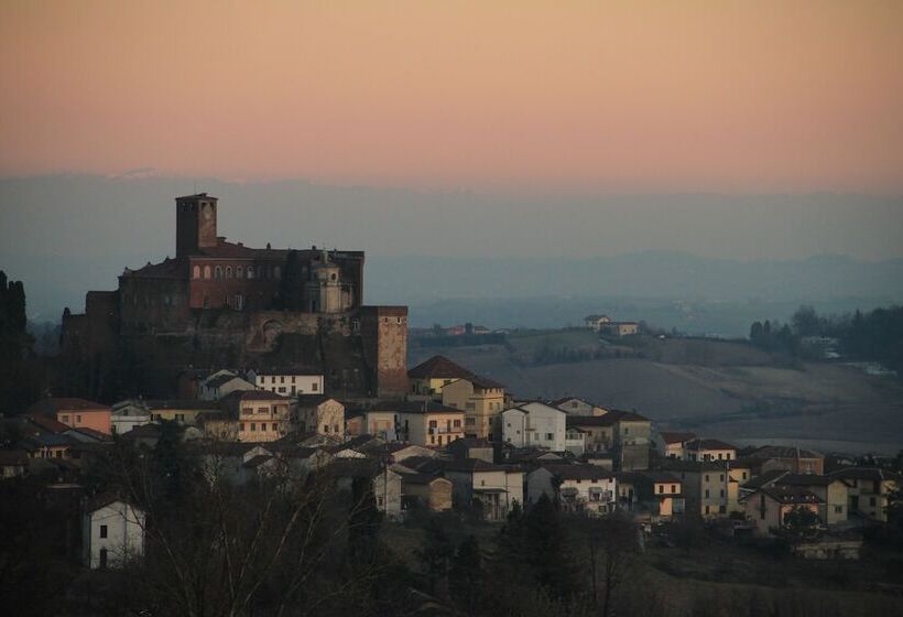 مبيت وإفطار Castello Di San Giorgio Monferrato
