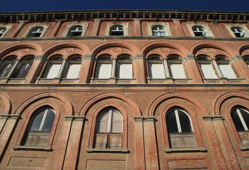 مبيت وإفطار Castello Di San Giorgio Monferrato