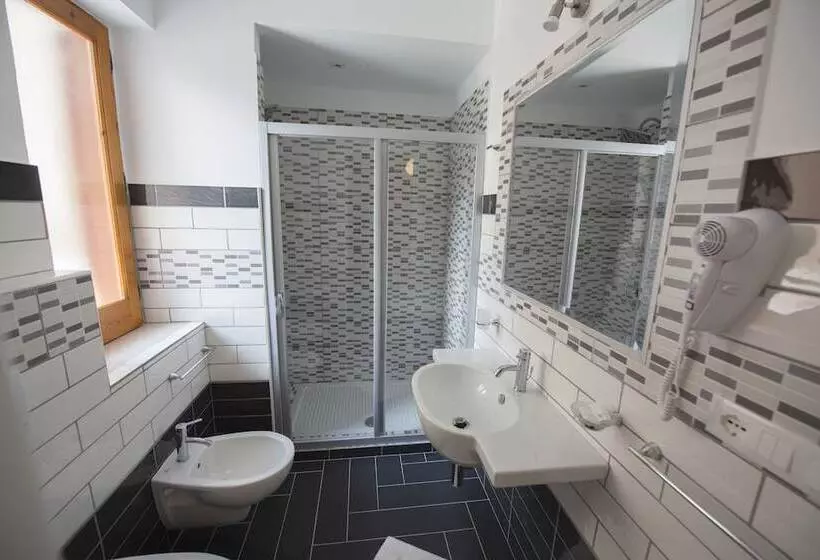 تختخواب و صبحانه Donna Rosa Accommodation