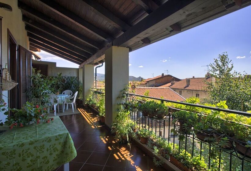 تختخواب و صبحانه La Rampichina