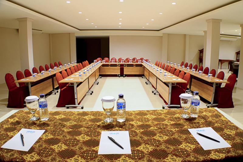 Grage Malang Hotel By Reddoorz