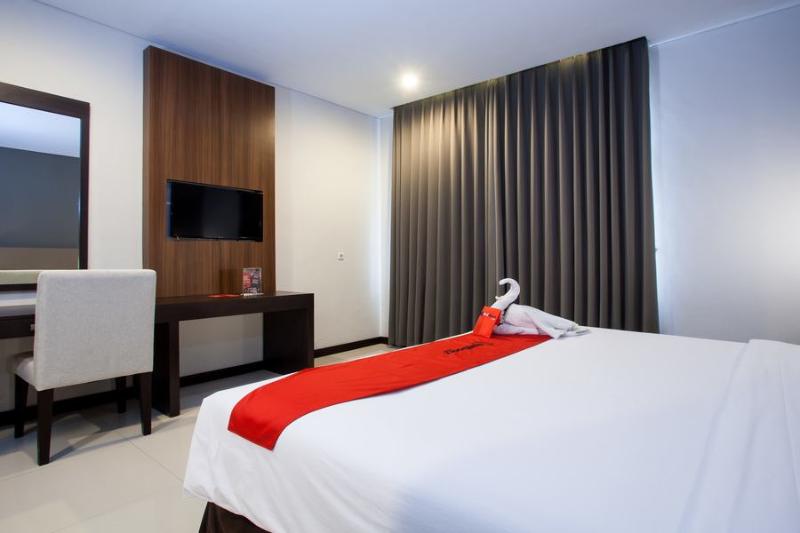 Grage Malang Hotel By Reddoorz