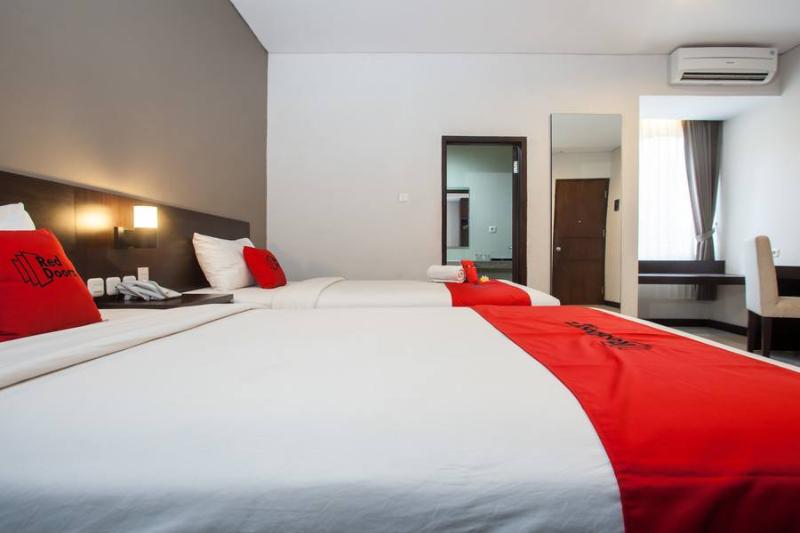 Grage Malang Hotel By Reddoorz