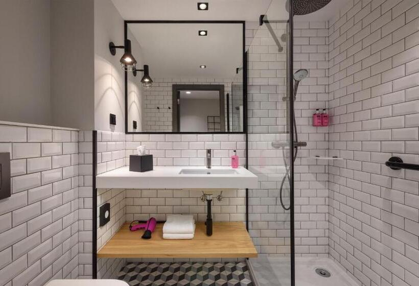 Hotel Moxy Lisbon City