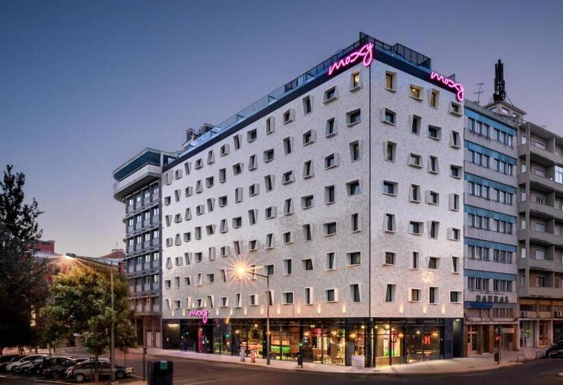 Hotel Moxy Lisbon City
