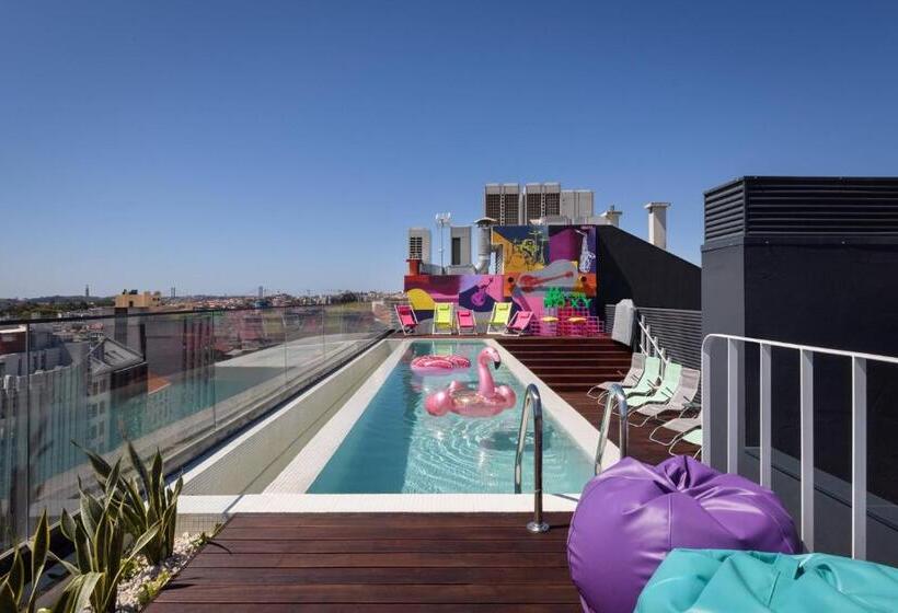 Hotel Moxy Lisbon City