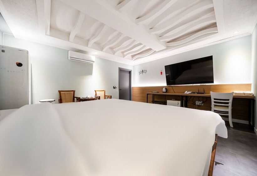 Hôtel New Evergreen