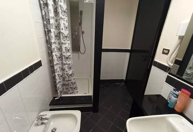 Le Case Della Ste   Hostel Grattacielo