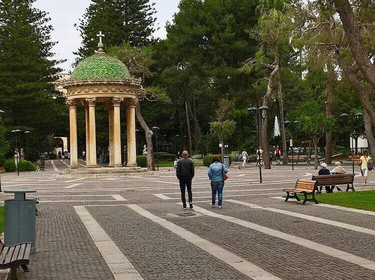 تختخواب و صبحانه La Dimora Di Vesta