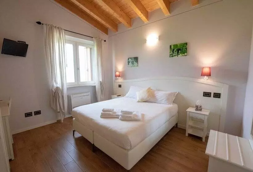 田舎風ホテル Le Bignele   Alloggio Agrituristico