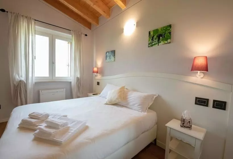 田舎風ホテル Le Bignele   Alloggio Agrituristico