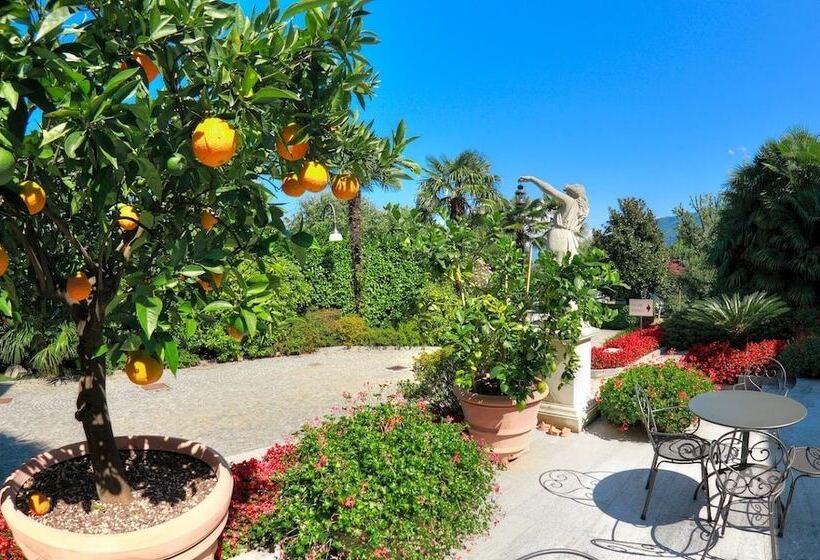 هتل Villa Delle Palme